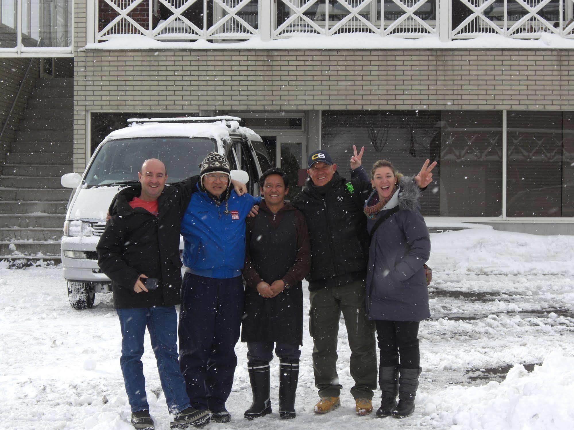 Akakura Yours Inn Myoko Eksteriør billede