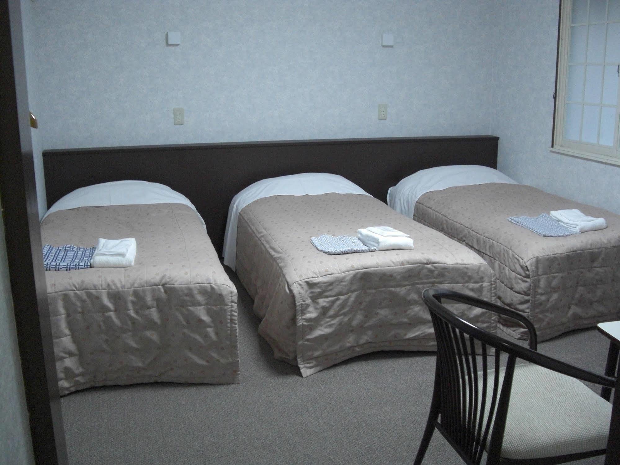 Akakura Yours Inn Myoko Eksteriør billede